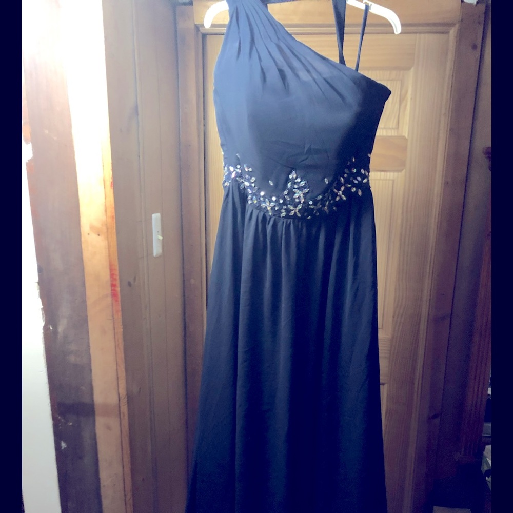 Dress - Picture 1 of 2